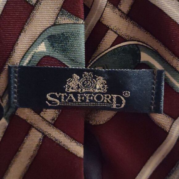 Stafford Golf Clubs Neck Tie Green Blue and Tan on Burgundy Background‎ - Picture 3 of 3